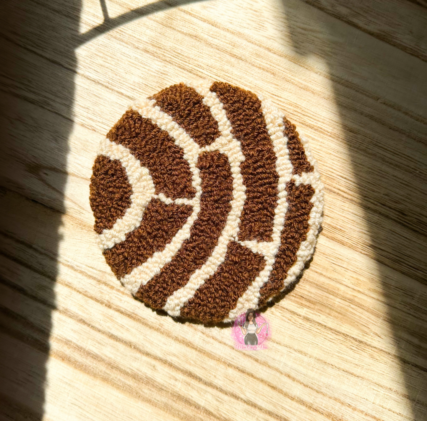 Conchita mug rug coaster