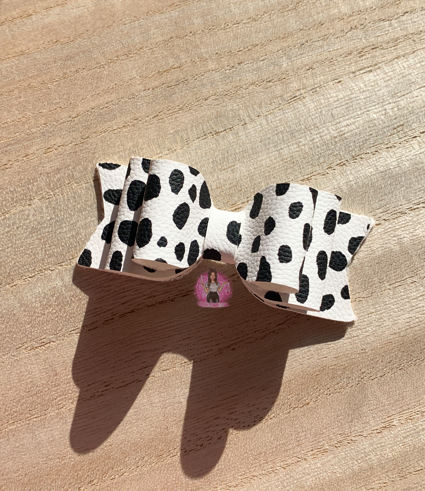 White spotted bow straw topper