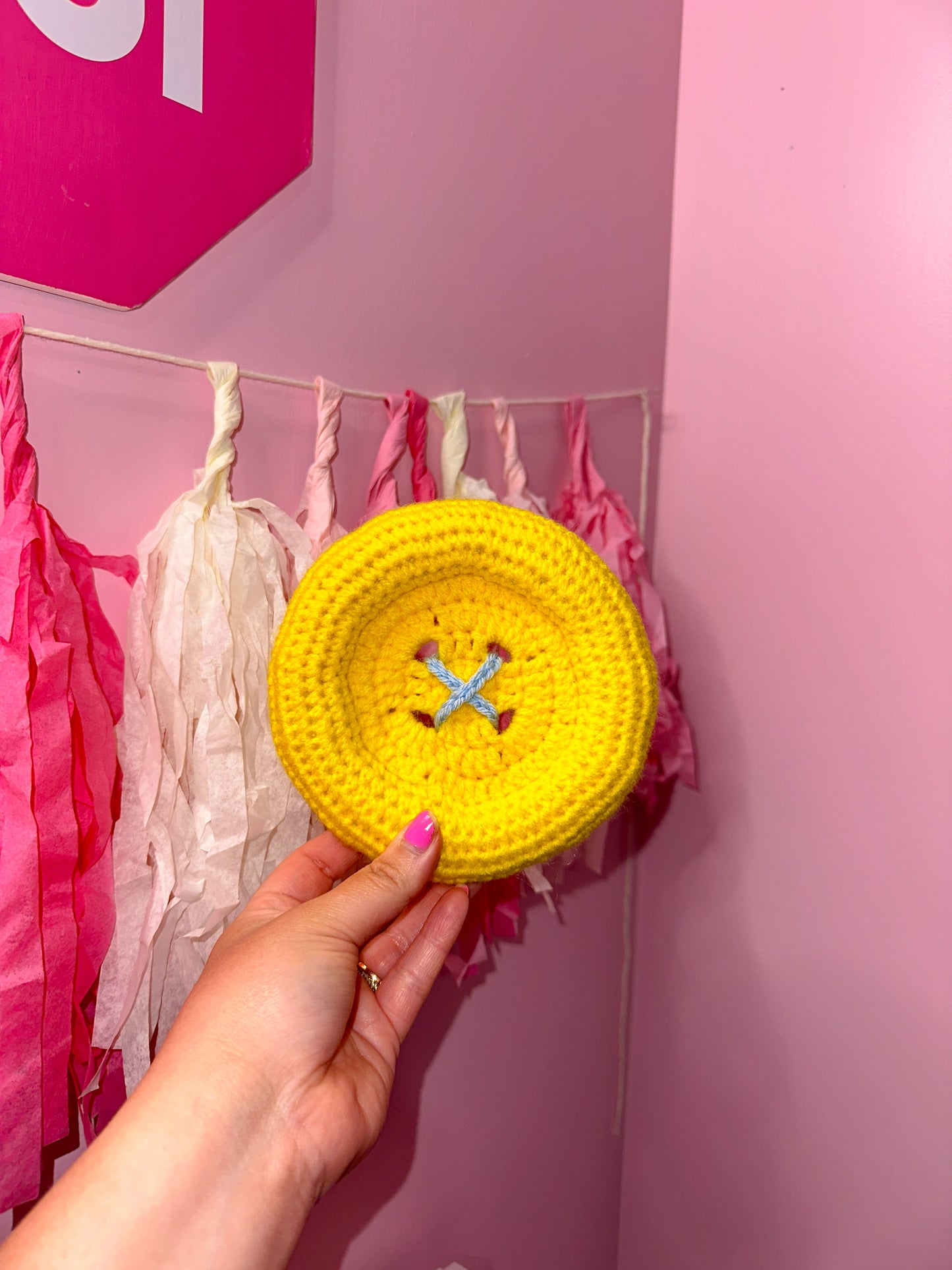 Crochet puffy button tray/coaster