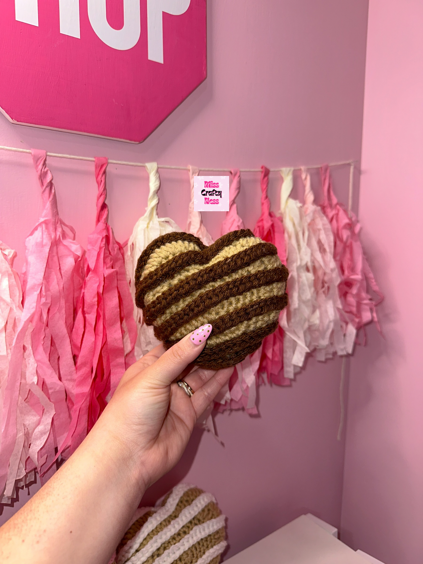 Crochet heart concha