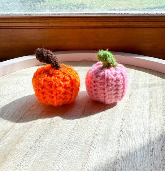 Crochet pumpkins