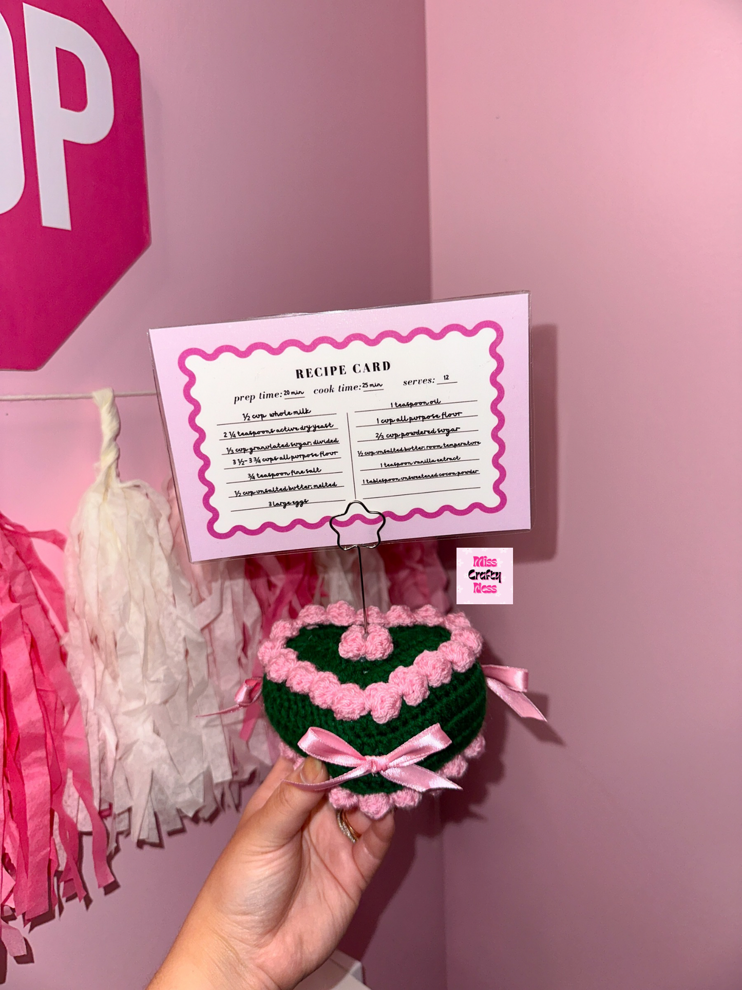 Crochet Heart cake photo holder