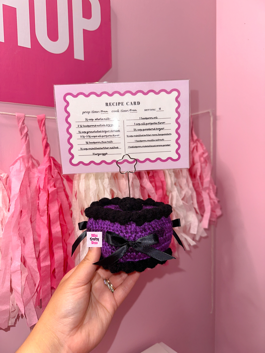 Crochet Heart cake photo holder